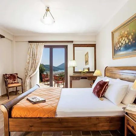 Rachi Sleeps 6 Air Con Wifi Nydri (Lefkada)