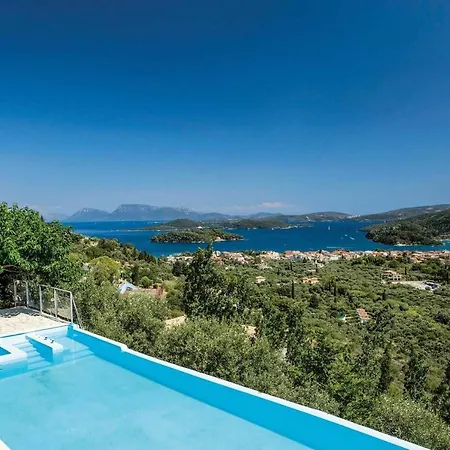 Villa Rachi Sleeps 6 Air Con Wifi